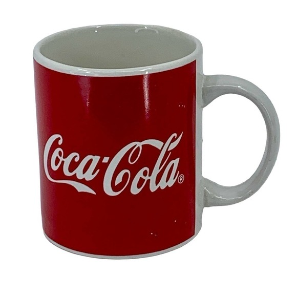 Coca Cola Vintage 1996 11 oz. Mug Classic Logo Design NWT Christmas - Picture 1 of 8